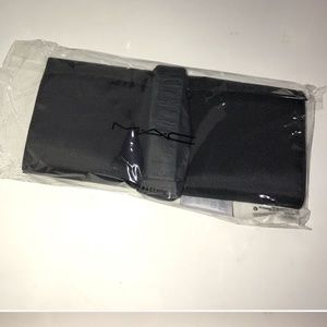 MAC Cosmetics Makeup - MAC Cosmetics Large Brush Roll, NEW MAC Cosmetics Makeup - MAC Cosmetics Large Brush Roll, NEW
